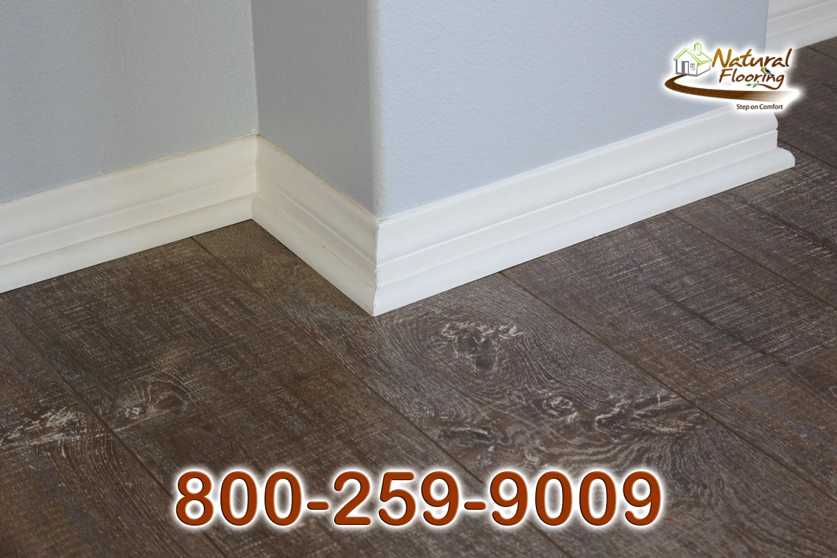 311MUL 711 Baseboard & Baseshoe