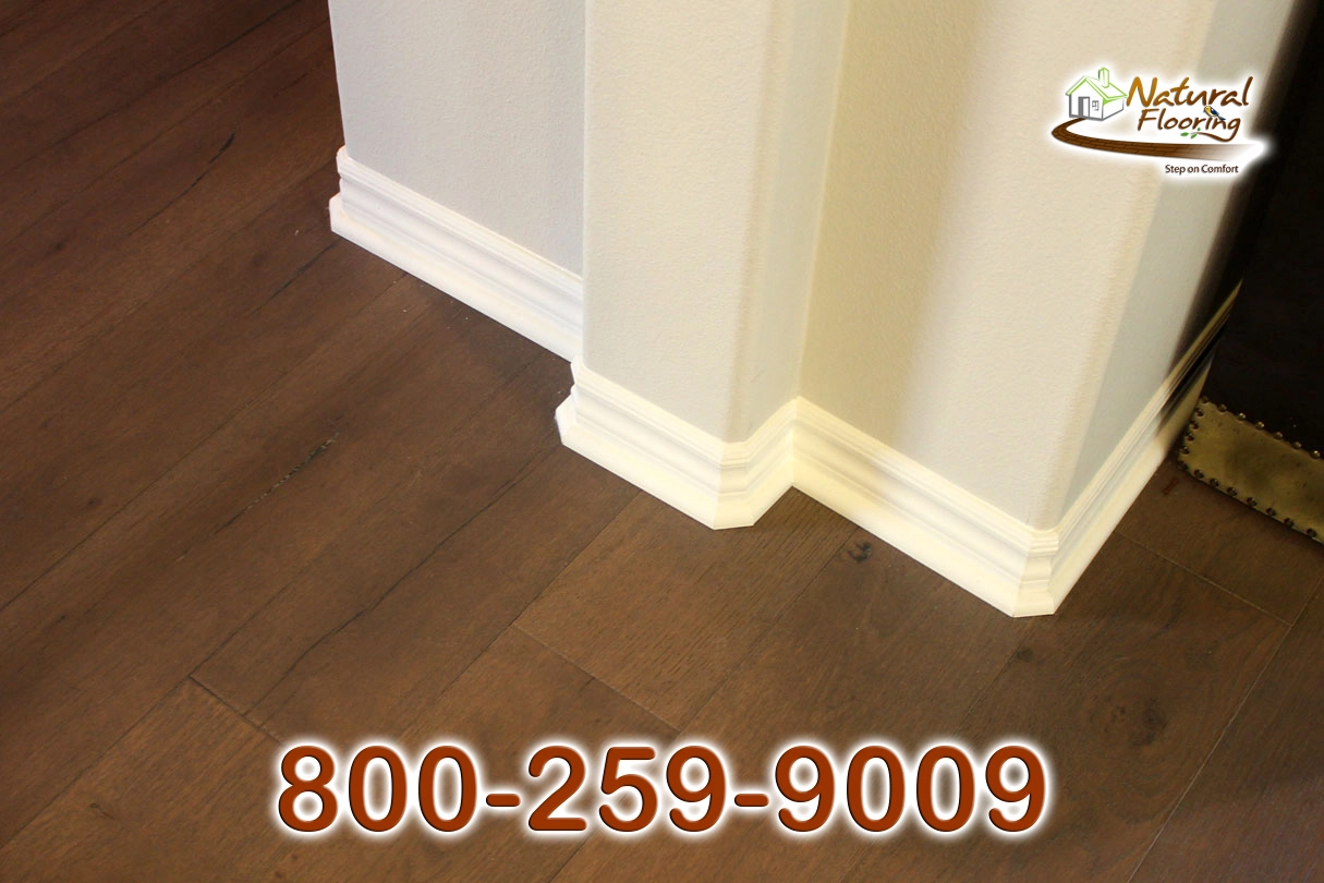 318MUL 4 Cape Cod Baseboard & Baseshoe