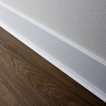 387MUL5 Eased Edge CraftsmanBaseboard CoveMolding 4 766786