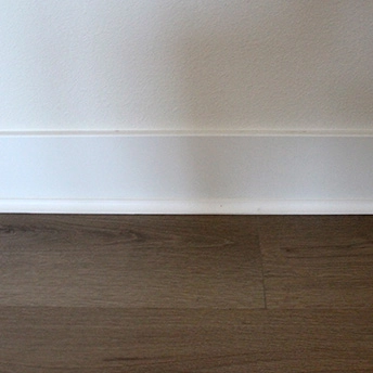 387MUL5 Eased Edge CraftsmanBaseboard CoveMolding 5 181351
