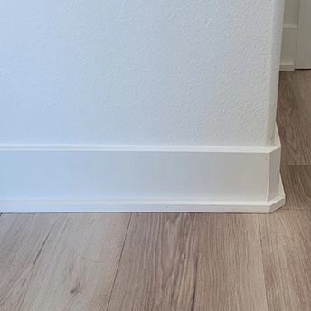 387MUL5 Eased Edge CraftsmanBaseboardBaseshoe 1 380699