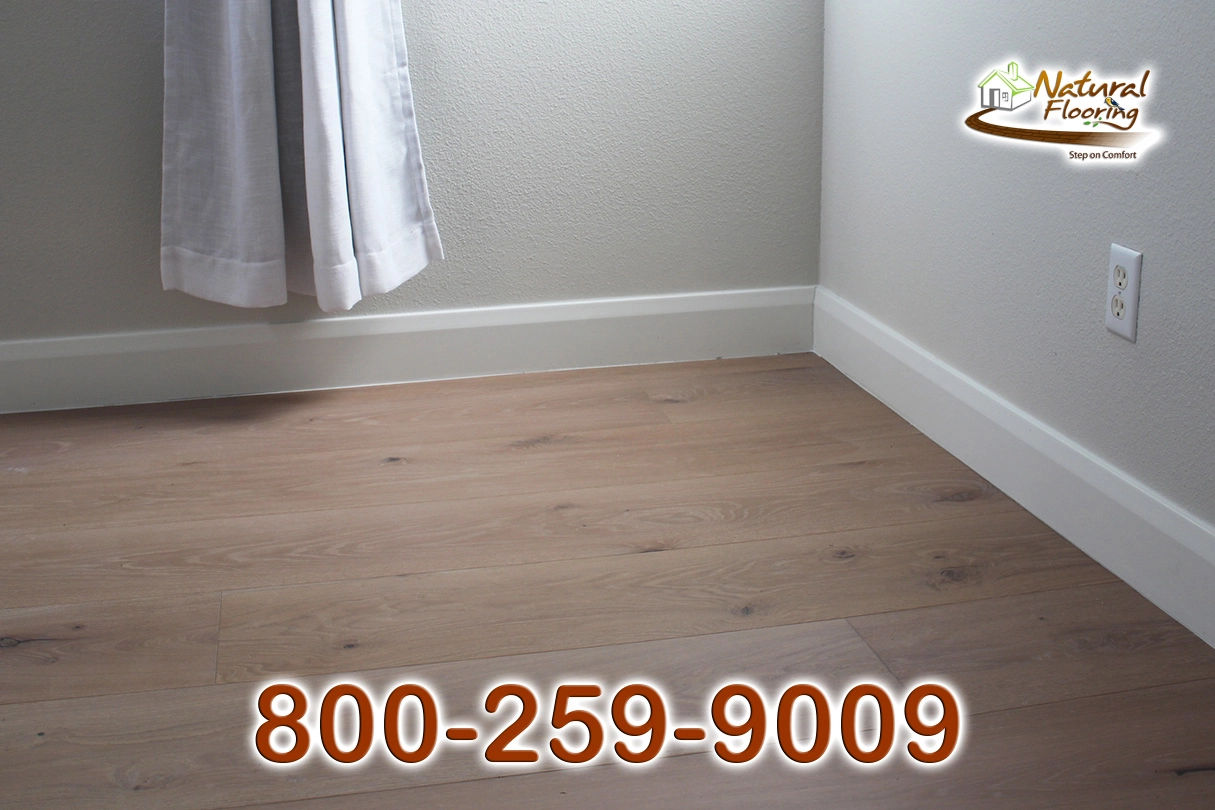 390MUL Intrada baseboard