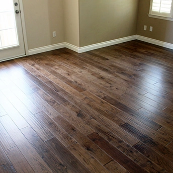 Hickory Gunstock Brown Wood Floor Oasis 10