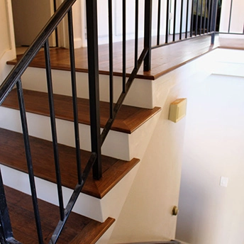 Hickory Gunstock Brown Wood Floor Oasis 21