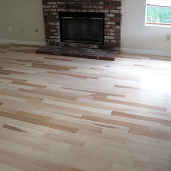 Hickory Natural Smooth Wood Floor Oasis 6