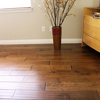 Maple Amber Handscraped Engineered Wood Floor Mamre 2