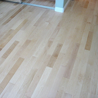 Maple Natural Smooth Floor Garrison 16