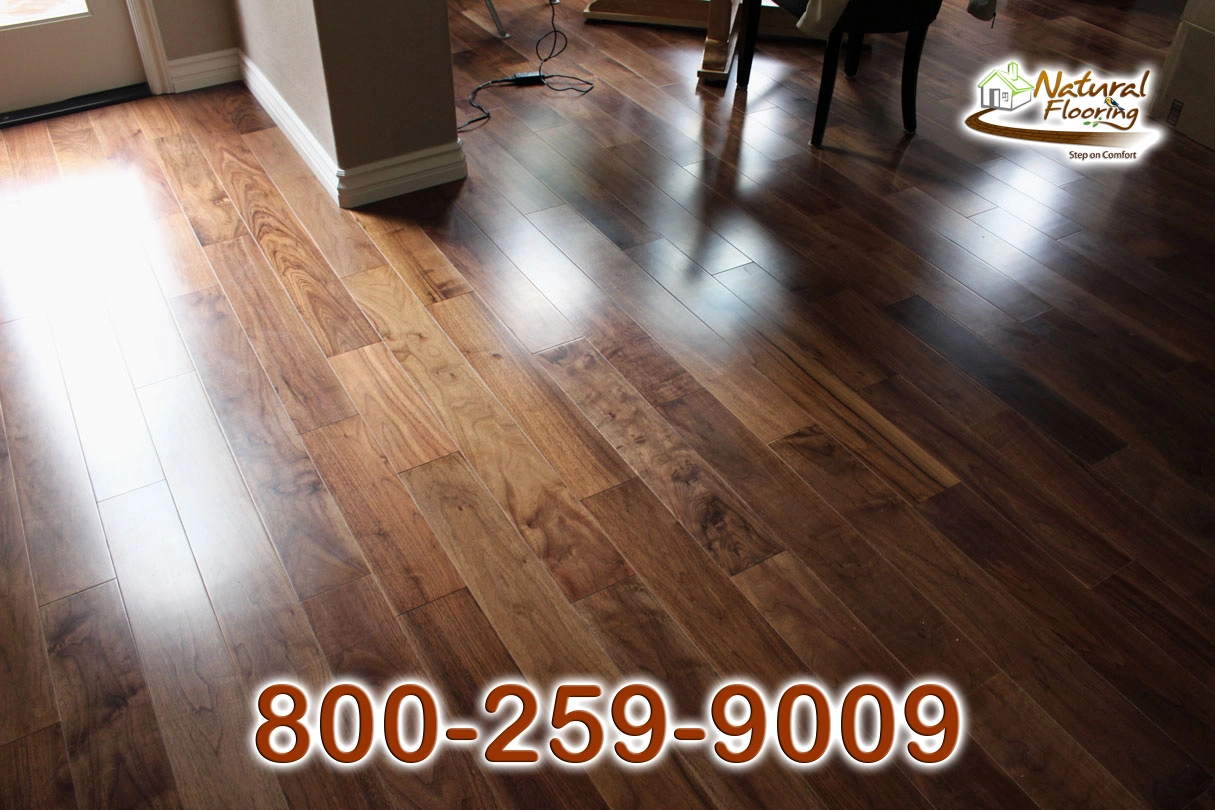 Natural Walnut Smooth Wood Floor