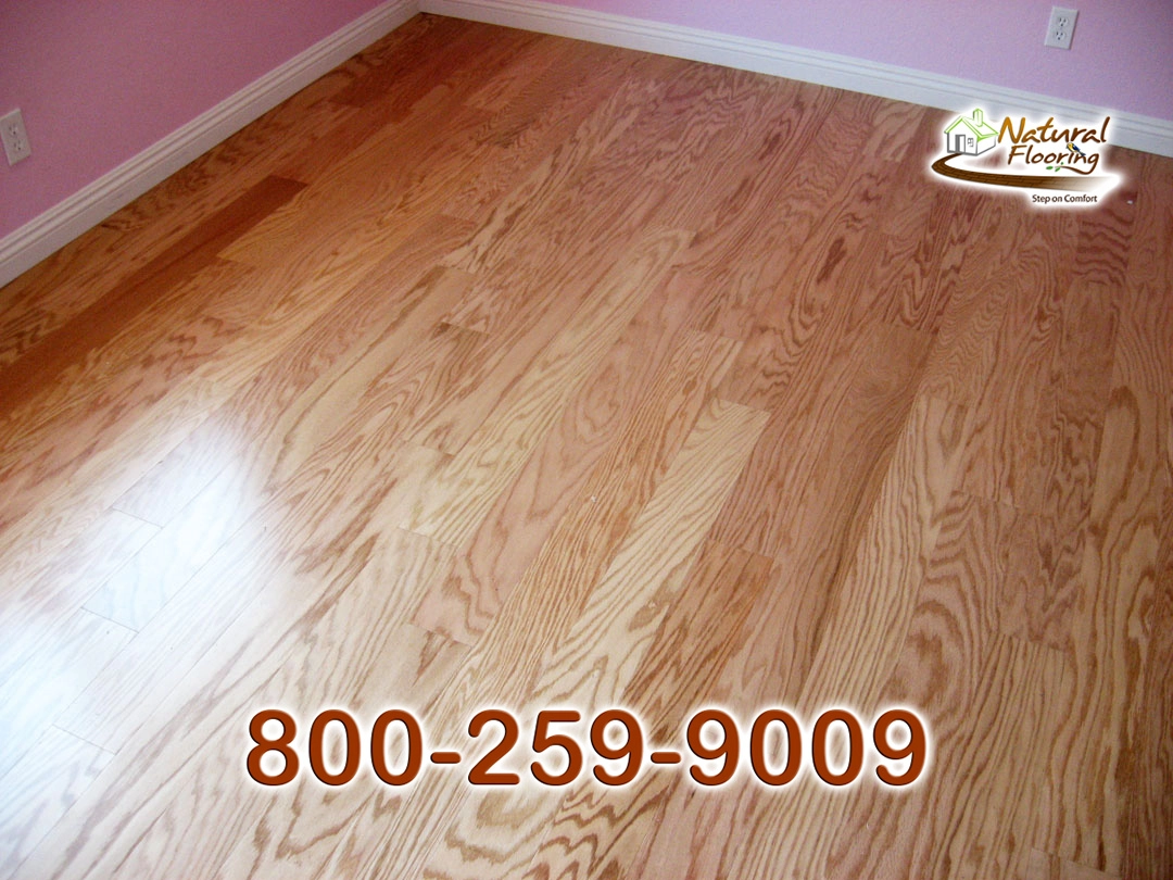 Natural Oak Red Smooth Wood Floor