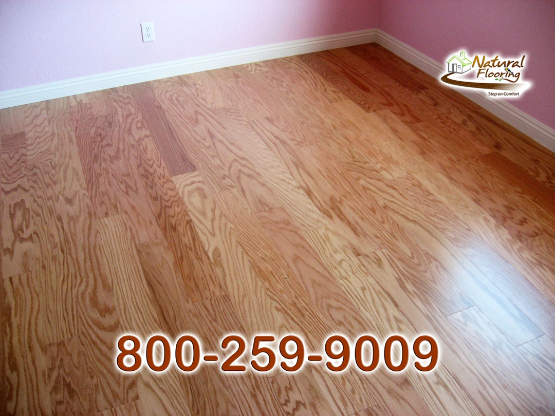 Natural Oak Red Smooth Wood Floor