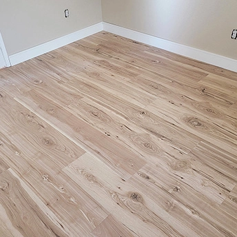 Bluff Laminate Floor Mohawk 12 235566