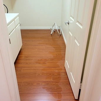 Brazilian Cherry Laminate Floor Eastwood 18