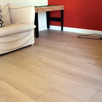 Brighton Laminate Floor Staymor 12