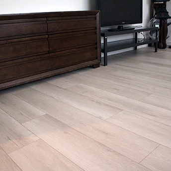Brighton Laminate Floor Staymor 16