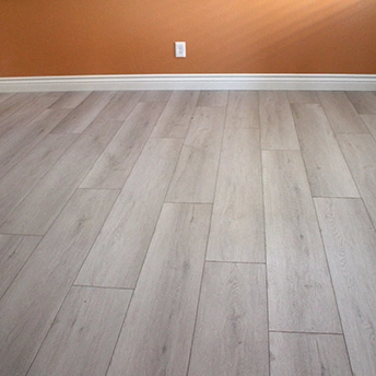 Brighton Laminate Floor Staymor 5