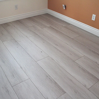 Brighton Laminate Floor Staymor 8