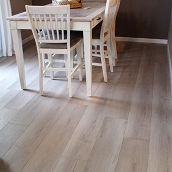 Crystal Point Laminate Floor Staymor 4