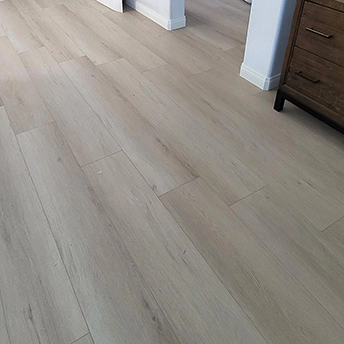 Crystal Point Laminate Floor Staymor 12 709237
