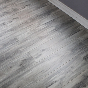 Dame Blanche Laminate Floor Lions 4