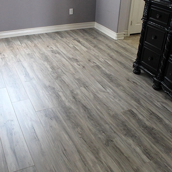 Dame Blanche Laminate Floor Lions 9