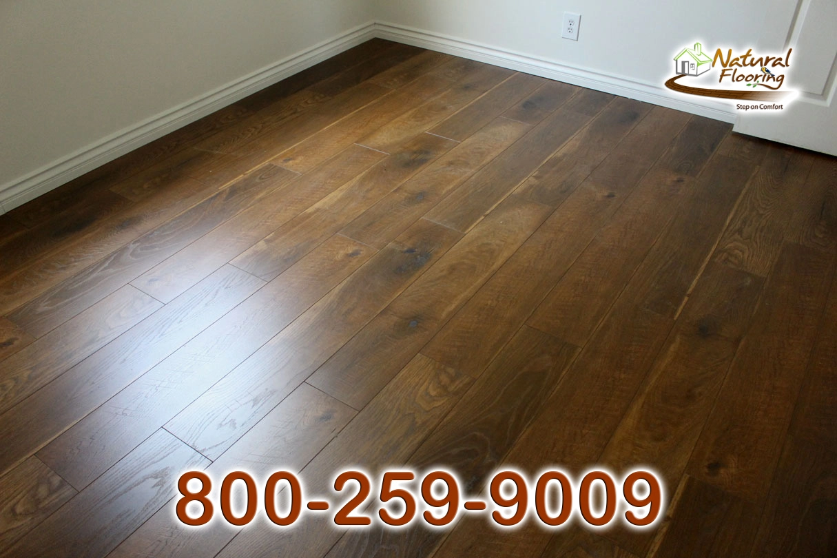 Delineator Laminate Floor