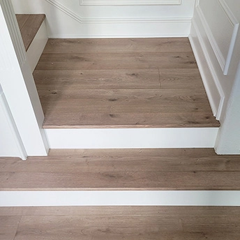 Florence Peak Laminate Stairs Eternity 2 647058