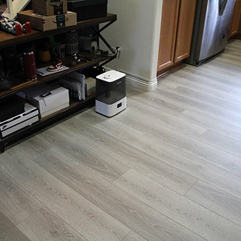 Glacier Laminate Floor Ultimate 3