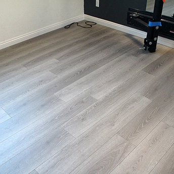 Glacier Laminate Floor Ultimate 4