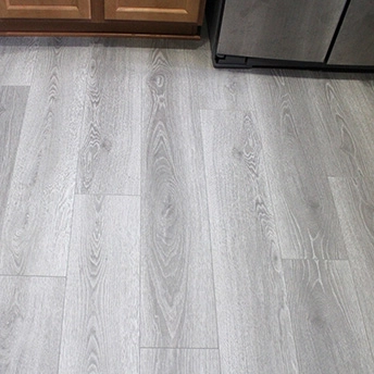 Glacier Laminate Floor Ultimate 9