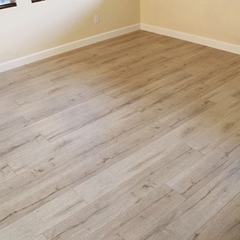 Golden Ash Laminate Floor Eternity 9