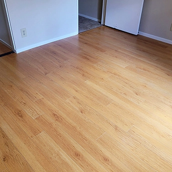 Golden Oak Laminate Floor Eastwood 21 158456