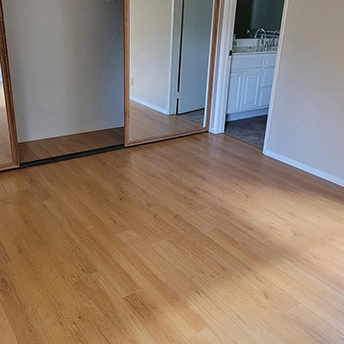 Golden Oak Laminate Floor Eastwood 27 279594
