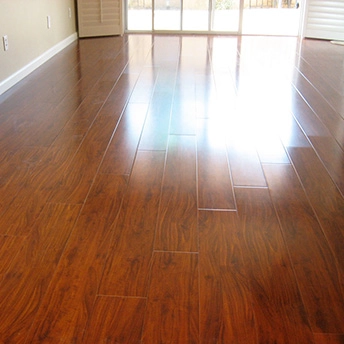 Golden Walnut Laminate Floor Eternity 7