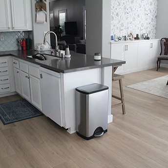 Hailstone laminate Floor Staymor 16