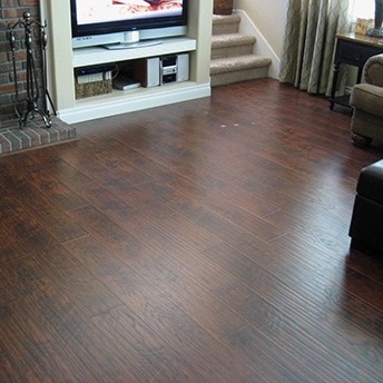 Hickory Gunstock Laminate Floor Eastwood 1