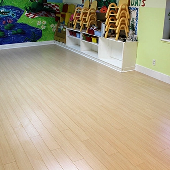 Maple Natural Laminate Floor Eastwood 11