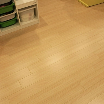 Maple Natural Laminate Floor Eastwood 3