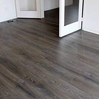 Honey Oak Laminate Floor Oasis 17