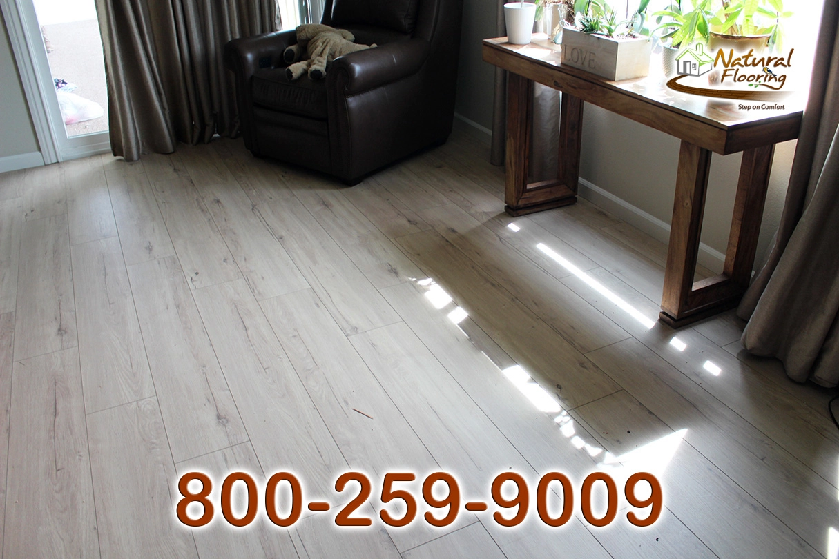 Lady Oak Laminate Floor