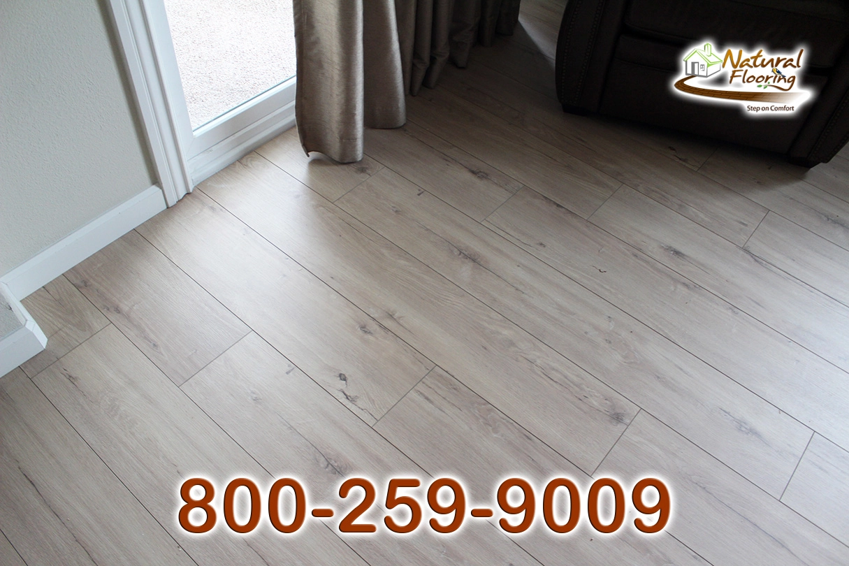 Lady Oak Laminate Floor