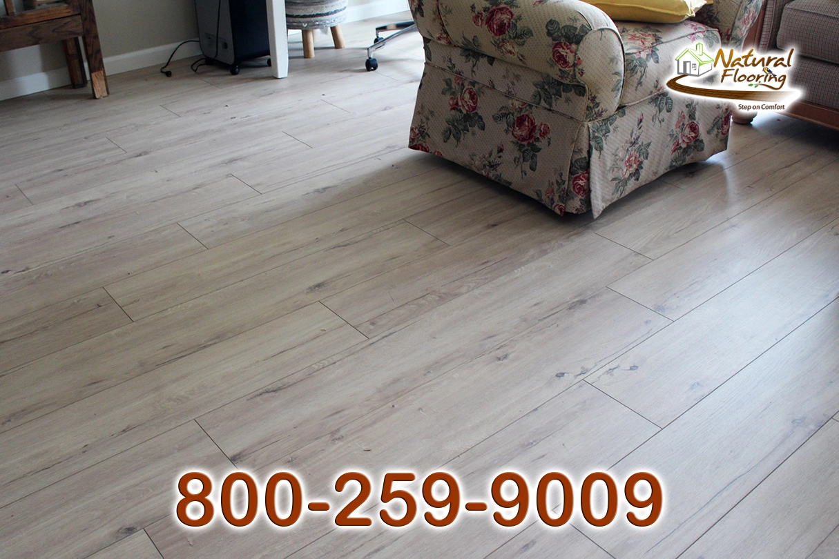 Lady Oak Laminate Floor