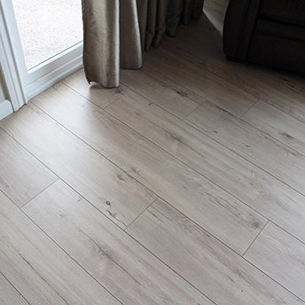 Lady Oak Laminate Floor Eternity 15 945099