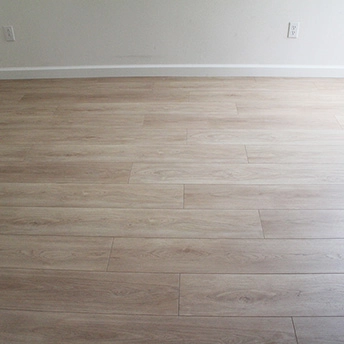 Maple Ash Laminate Floor Ultimate 7