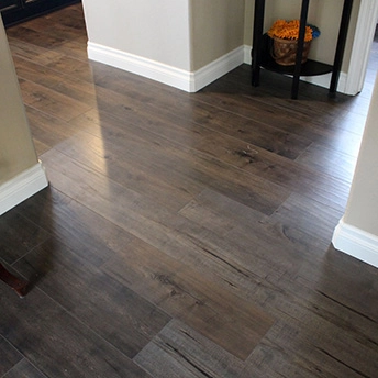 Maple Otello Handscraped Laminate Floor Be lAir 2