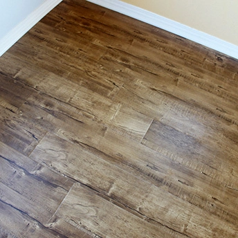 Metro Chestnut Laminate Floor Eternity 4