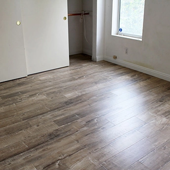 Metro Latte Laminate Floor Eternity 13