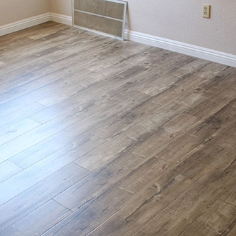 Metro Latte Laminate Floor Eternity 9
