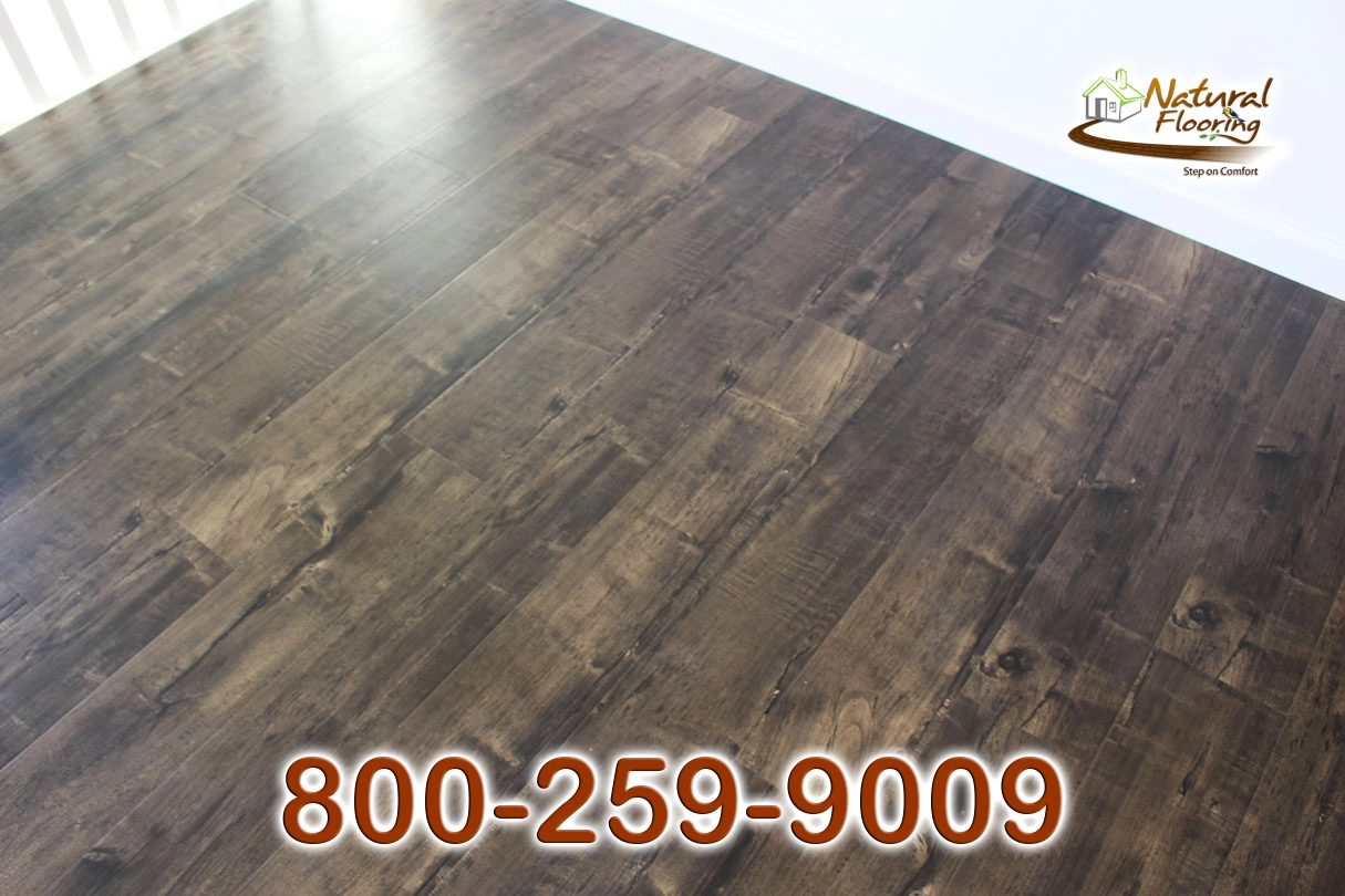 Metro Pecan Laminate Floor