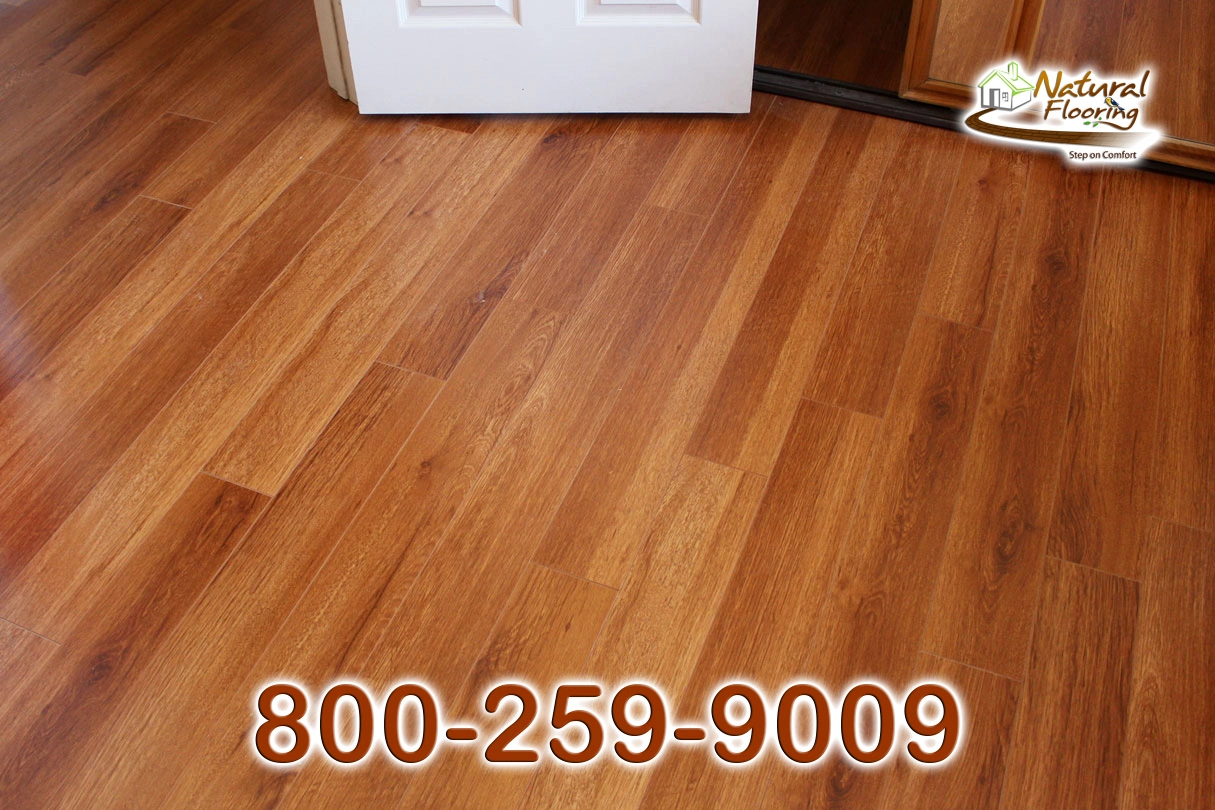 Natural Oak Laminate Floor