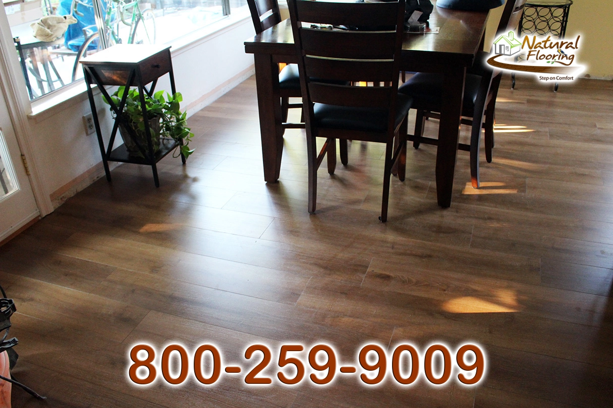 Oak E003 Laminate Floor